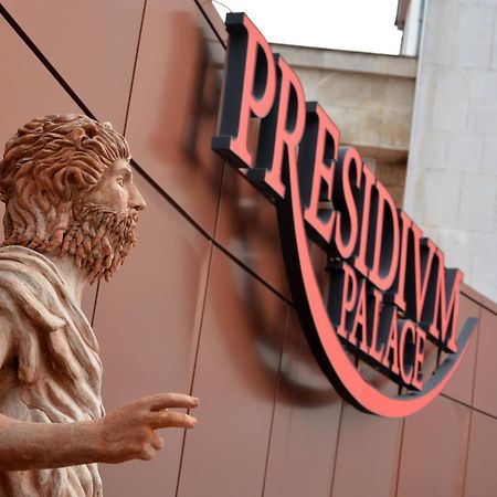 Hotel Presidivm Palace Lovetsj Eksteriør bilde